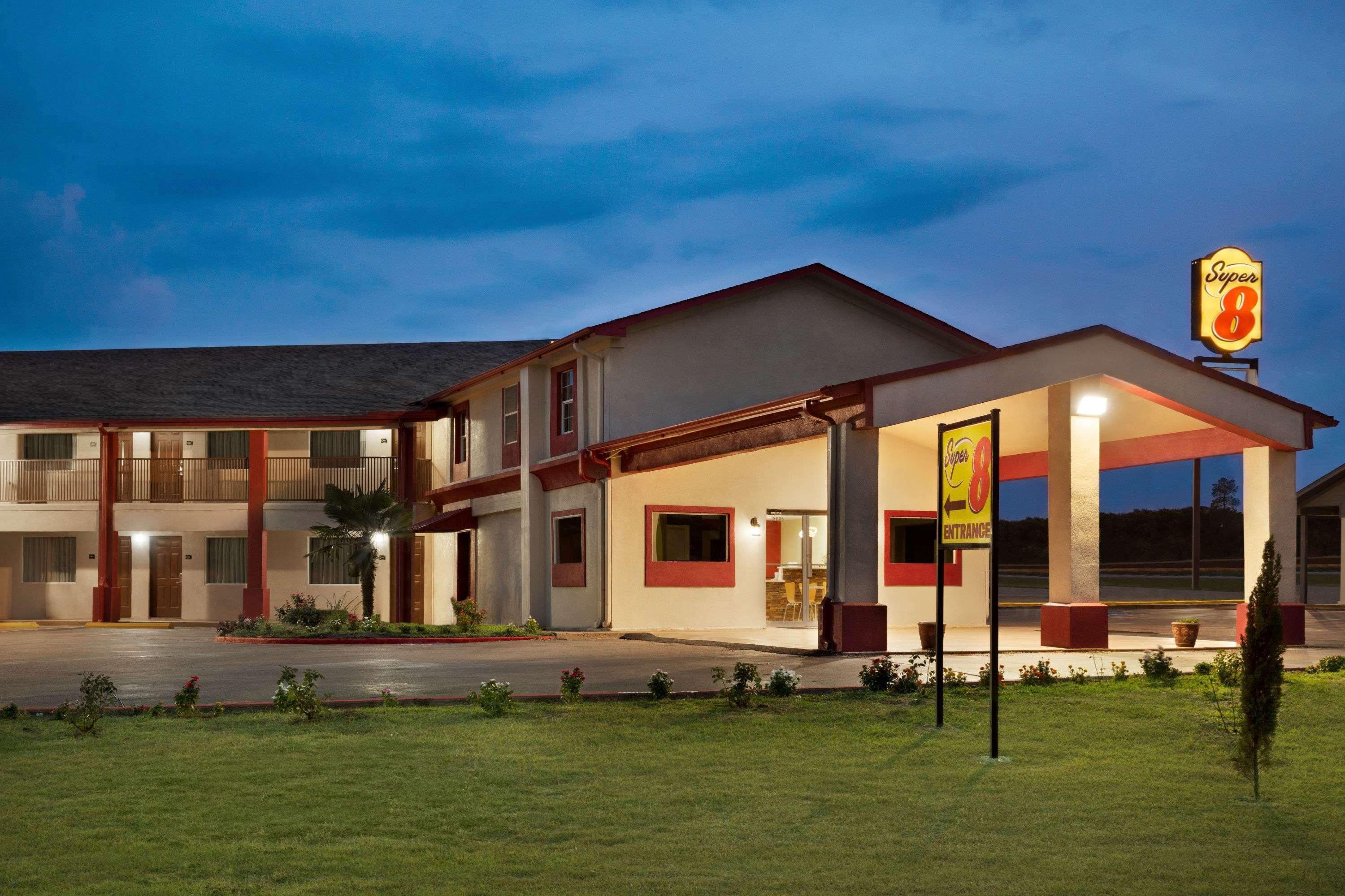 Super 8 By Wyndham Corsicana Exteriör bild